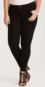 Torrid Premium Stretch Black Jeggings 22